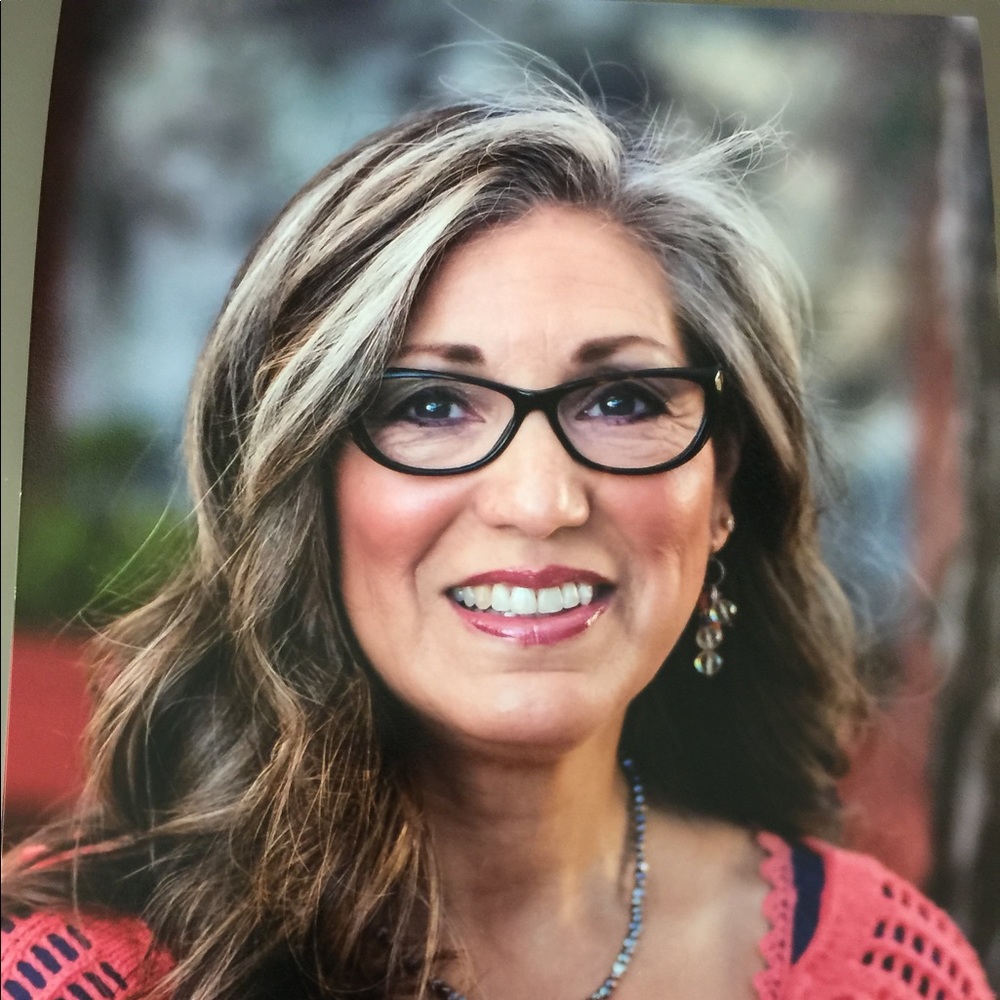 Meet your Posher, Patricia sattui